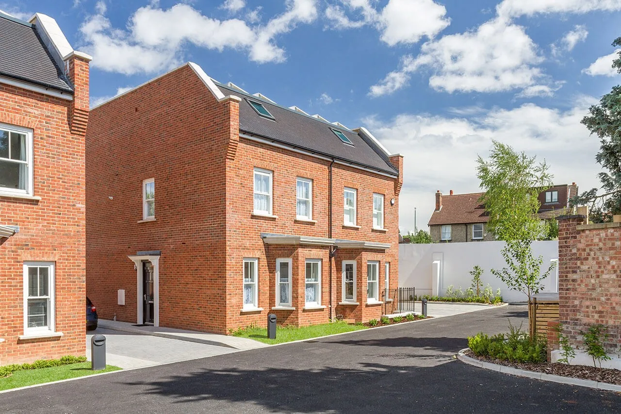 Wallace Crescent 2