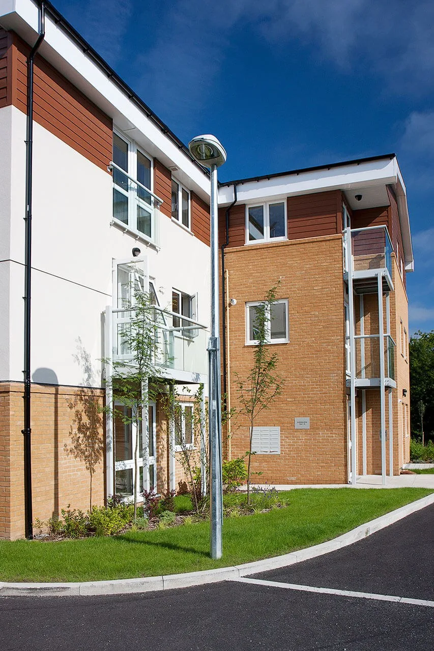 Mollison Drive web 006